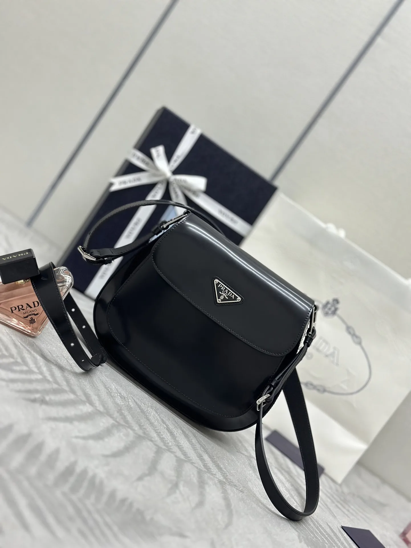 Large Flap Shoulder Bag with Dual Straps D88016248 — view 7