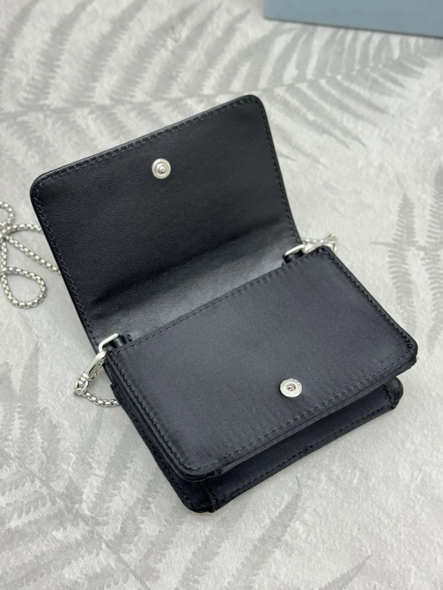 Crystal-Embellished Mini Bag with Detachable Chain D60016255 — view 7