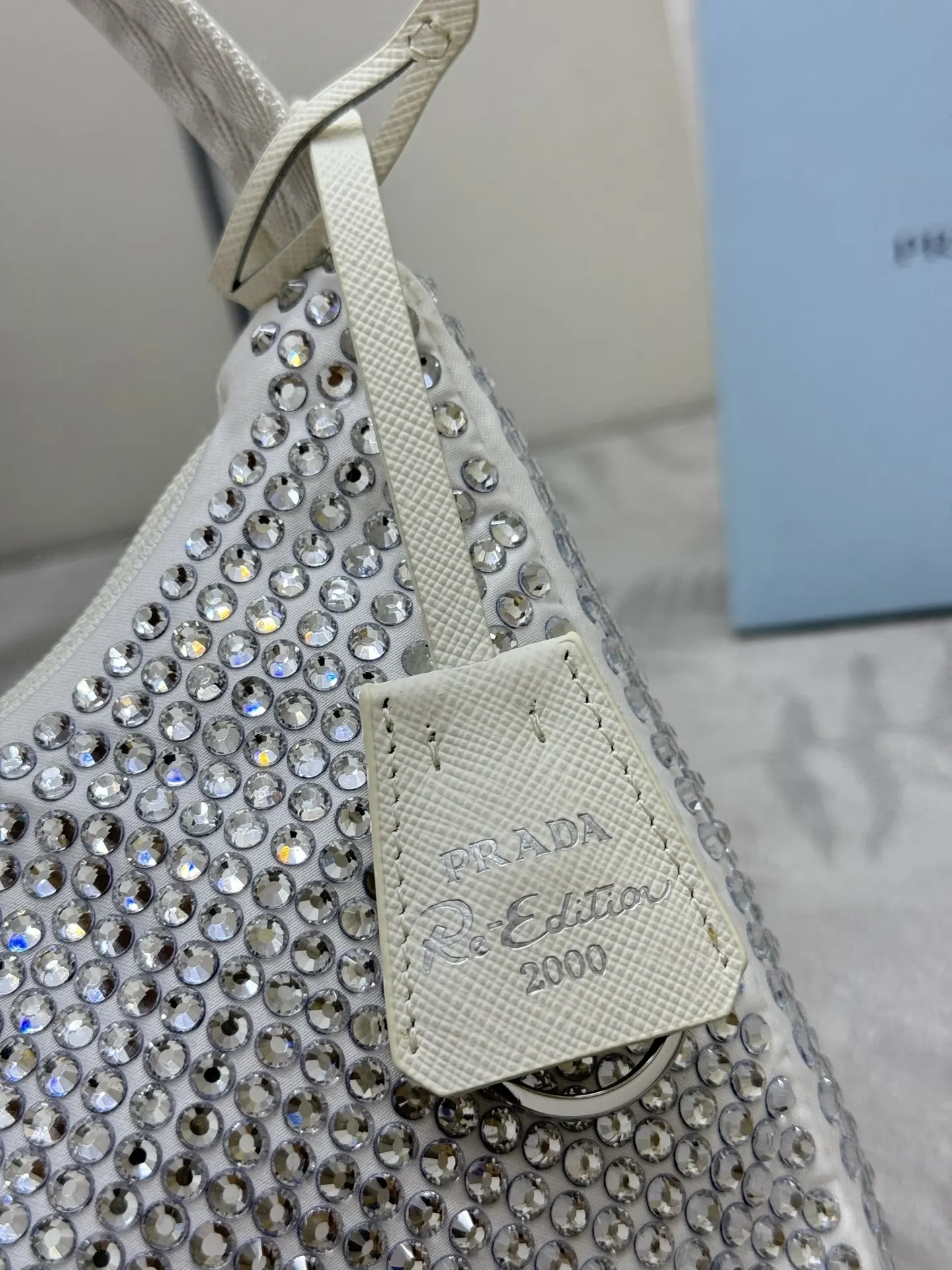 Hobo 2000 Crystal-Embellished Shoulder Bag D58016256 — view 9
