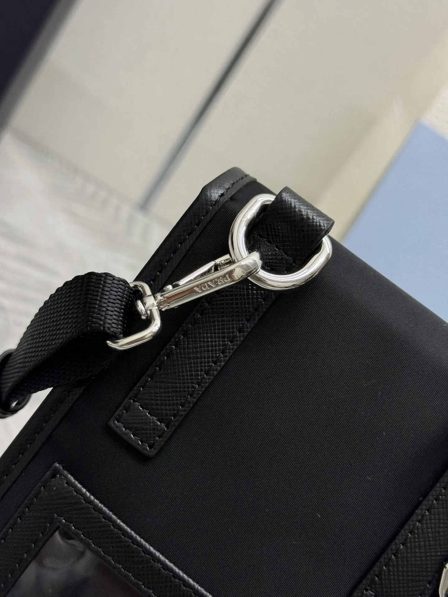 Vertical Phone Bag 2ZH109 D59016260 — view 9