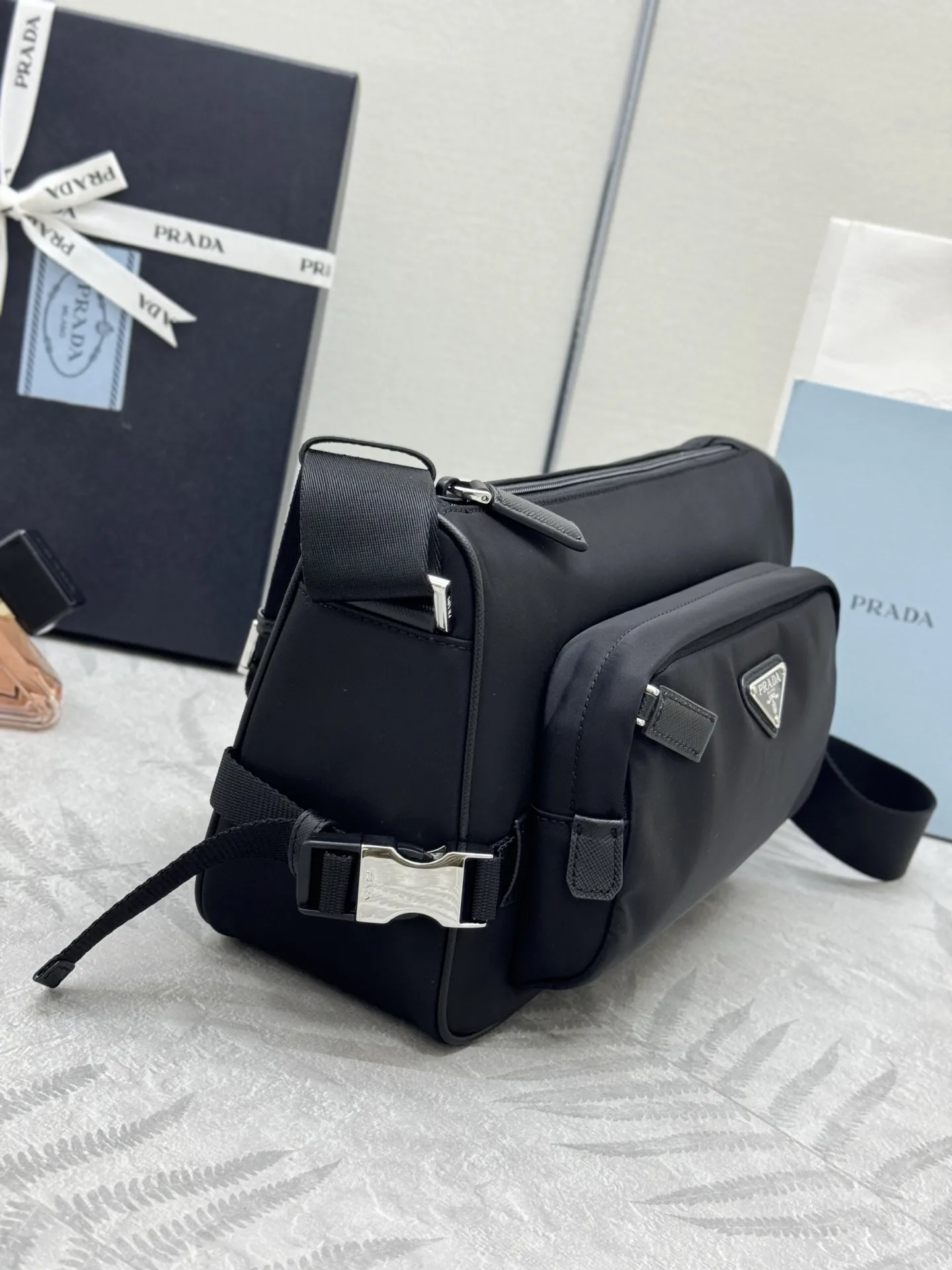 Re-Nylon and Saffiano Leather Crossbody Bag D66016527 — view 3