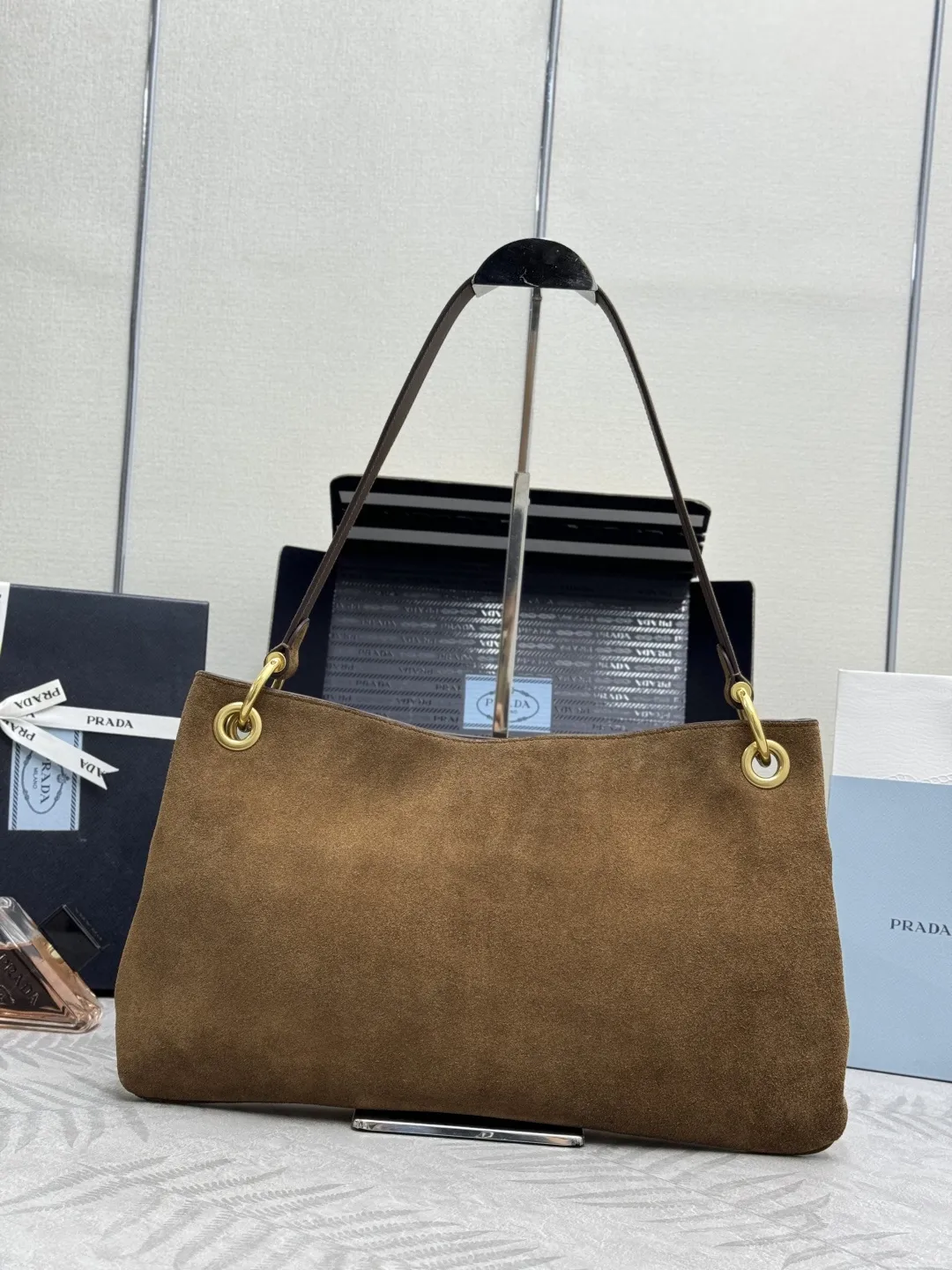 Etude Suede Shoulder Bag D90016297 — view 2