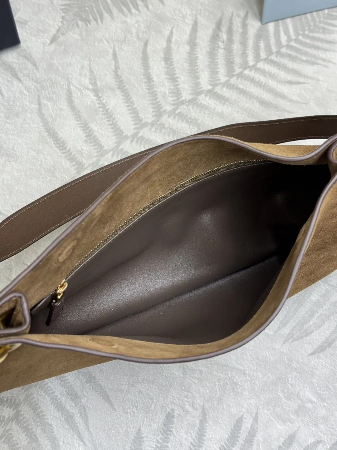 Etude Suede Shoulder Bag D90016297 — view 8