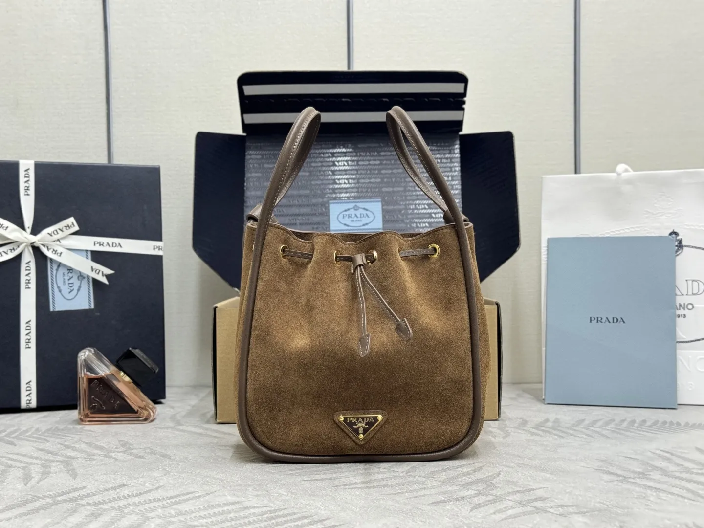 Suede Drawstring Bucket Bag D85016298