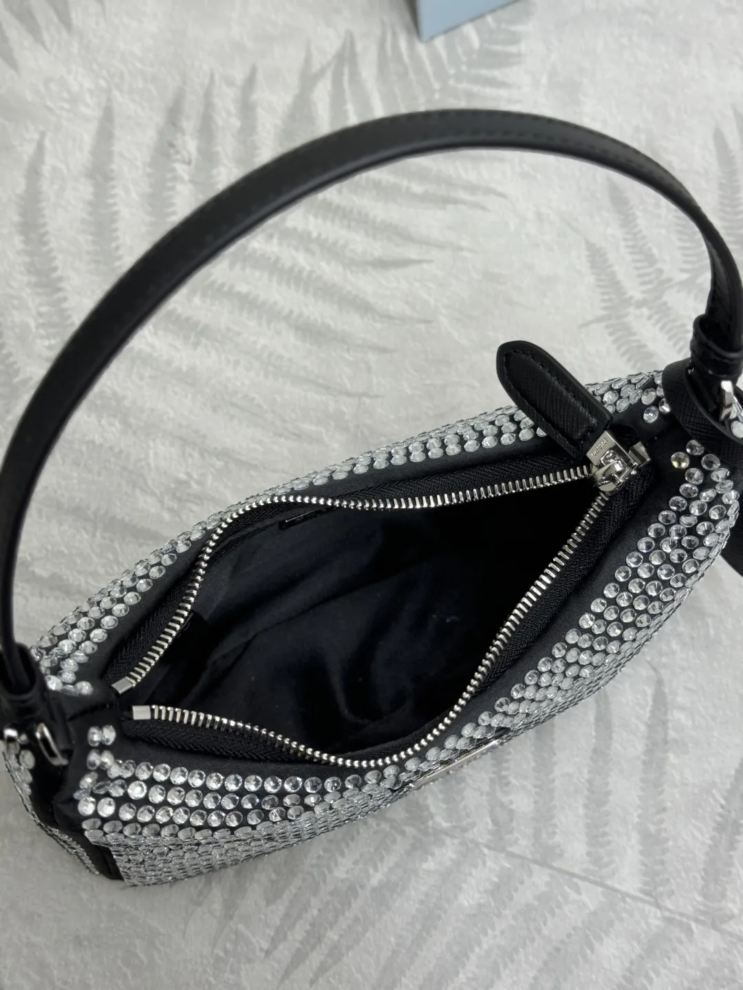 Re-Edition 2005 Crystal-Embellished Hobo Bag D63016305 — view 8