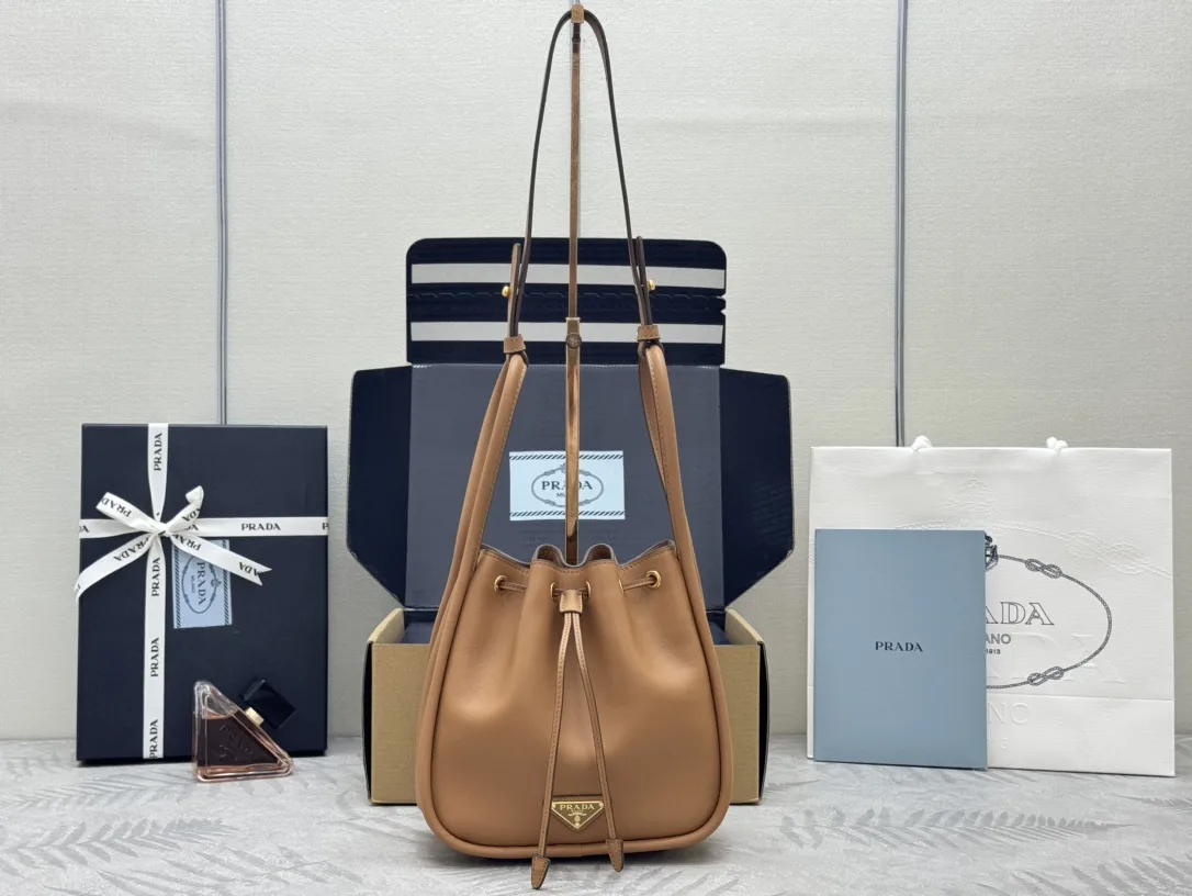 Leather Drawstring Bucket Bag D88016310