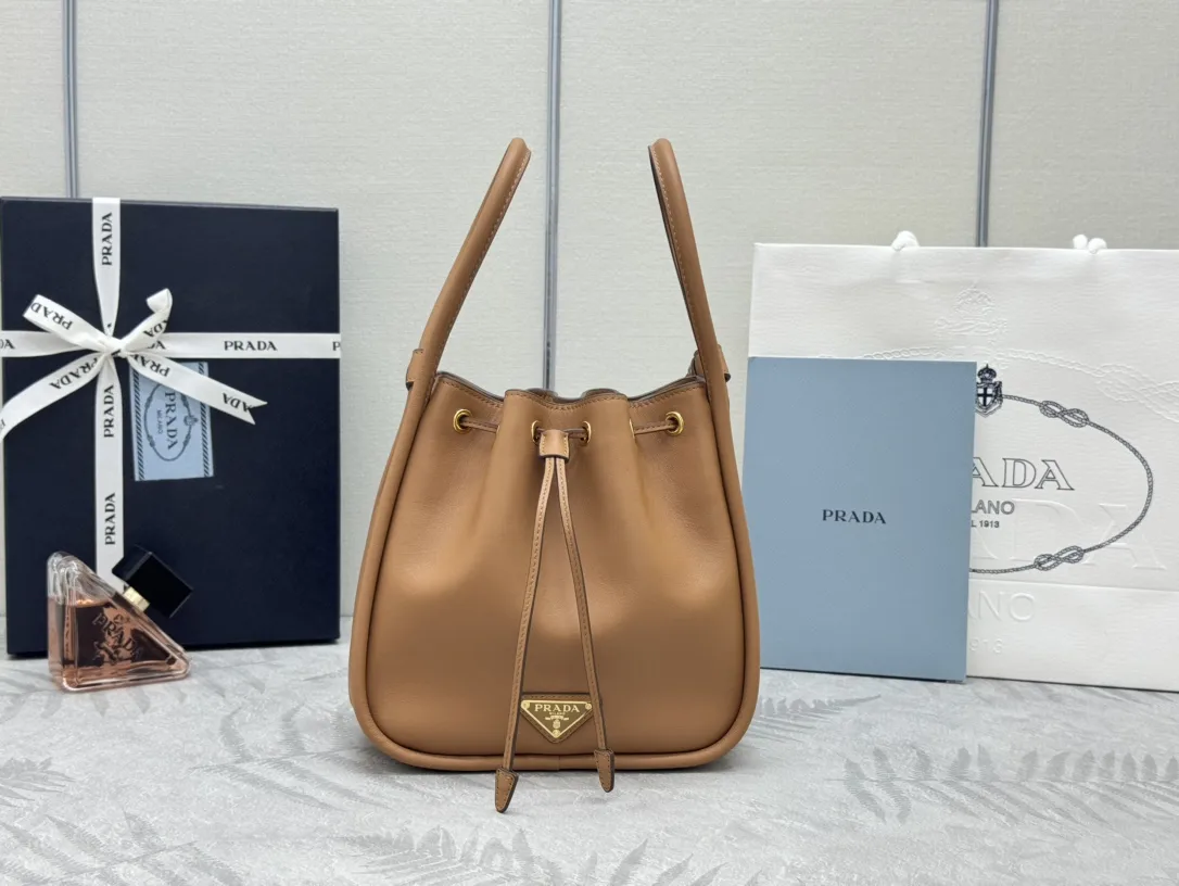 Leather Drawstring Bucket Bag D88016310 — view 2