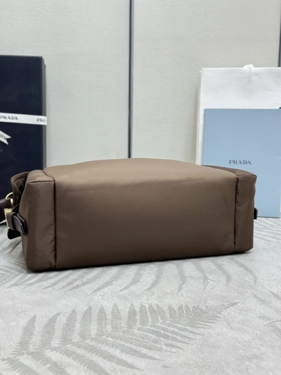 Re-Nylon and Leather Shoulder Bag D69016316 — view 6
