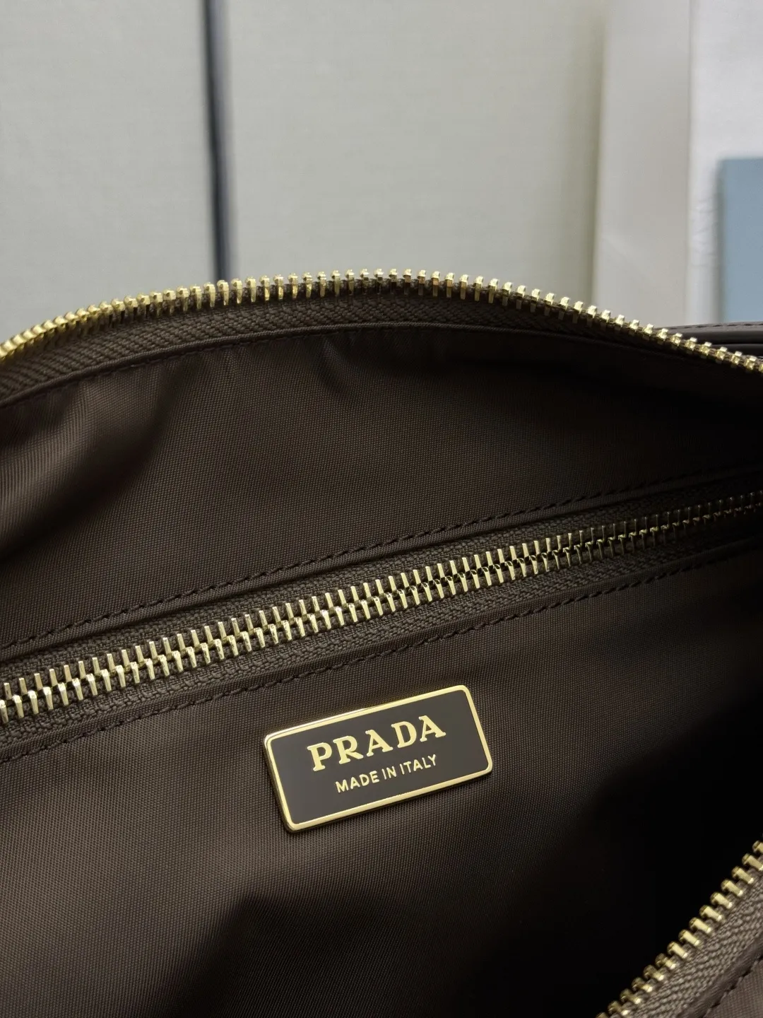 Re-Nylon and Leather Shoulder Bag D69016316 — view 9