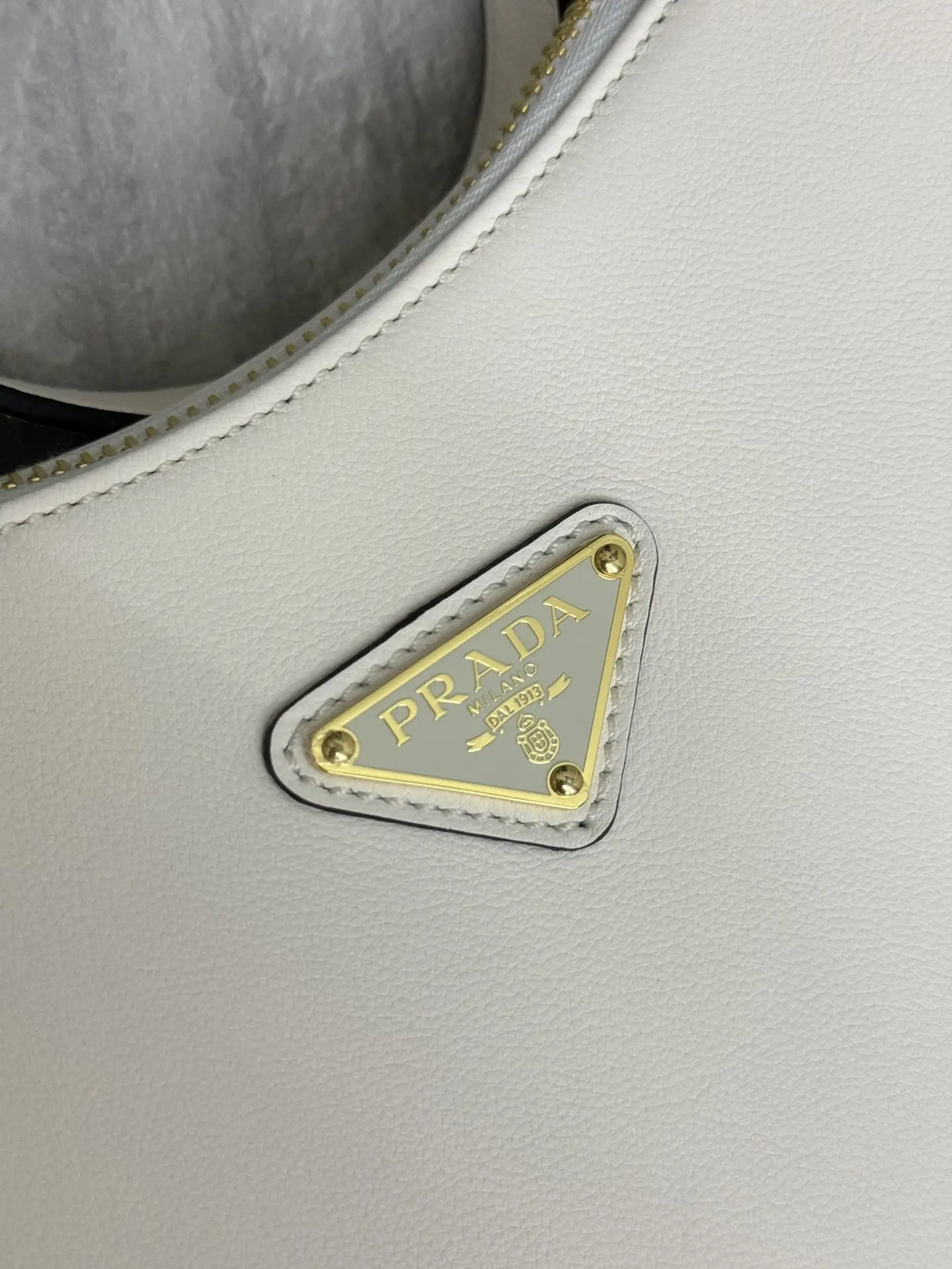 Moon Large Hobo Shoulder Bag D88016323 — view 7