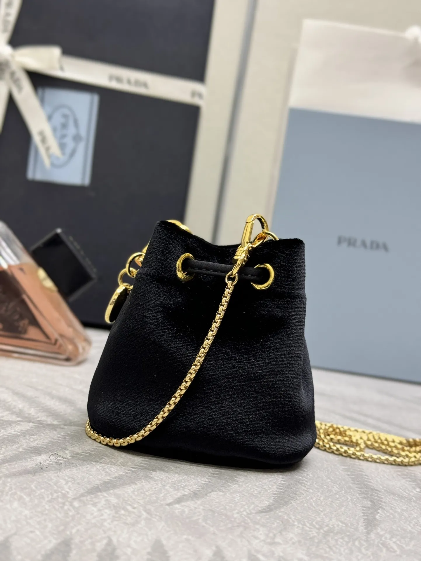 Velvet Mini Bucket Bag D67016327 — view 5