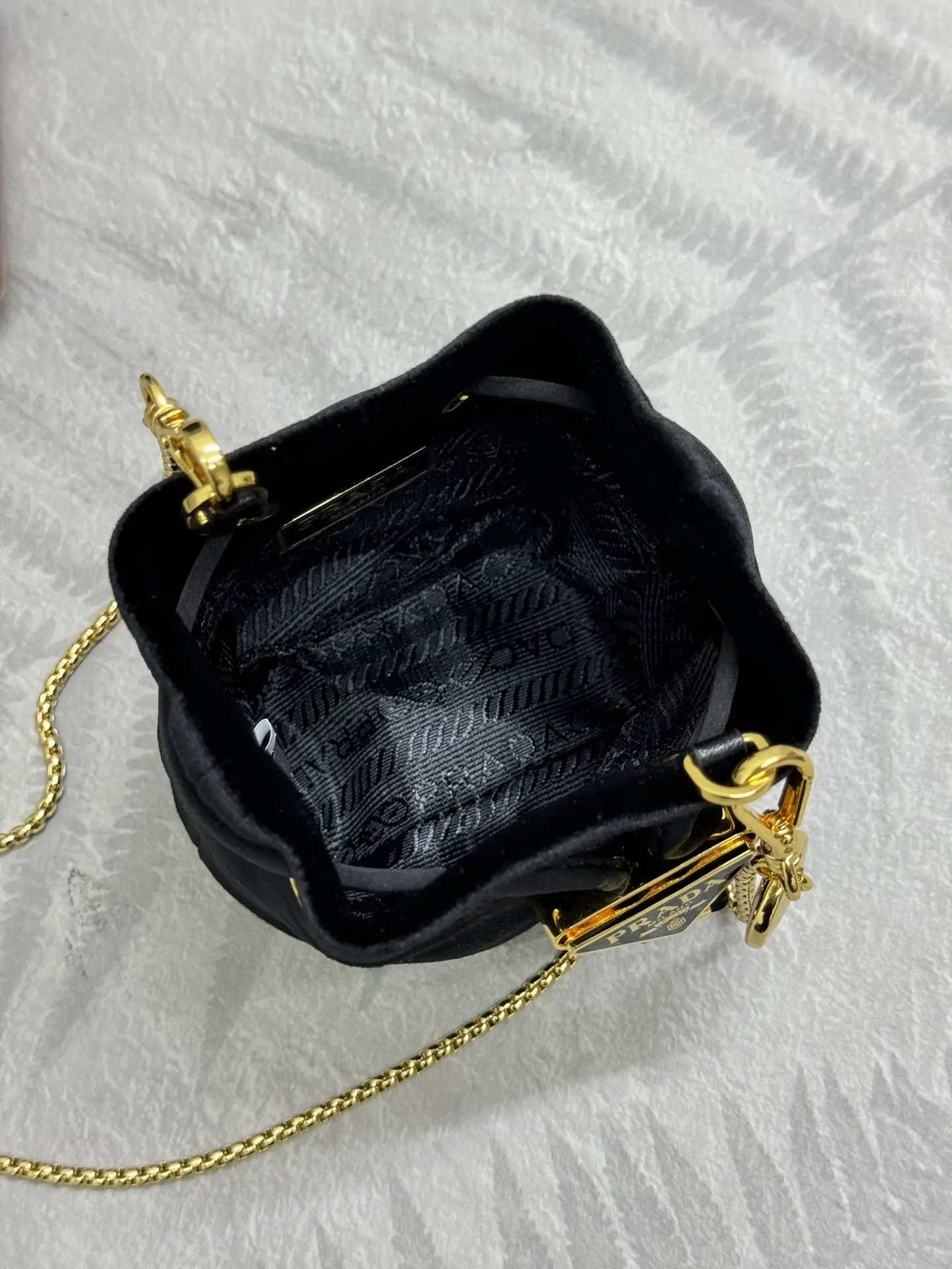 Velvet Mini Bucket Bag D67016327 — view 7