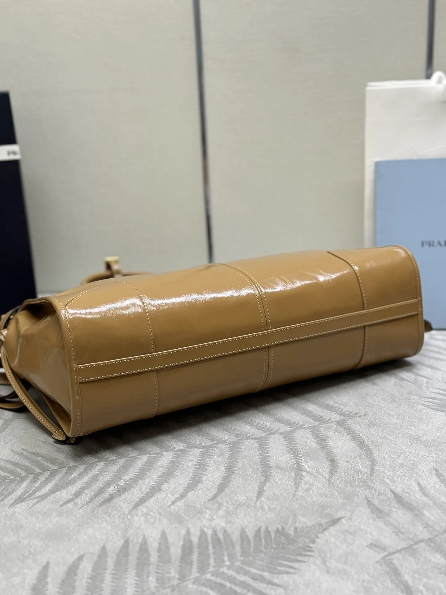 Soft Lux Leather Top-Handle Tote Bag D114016342 — view 5