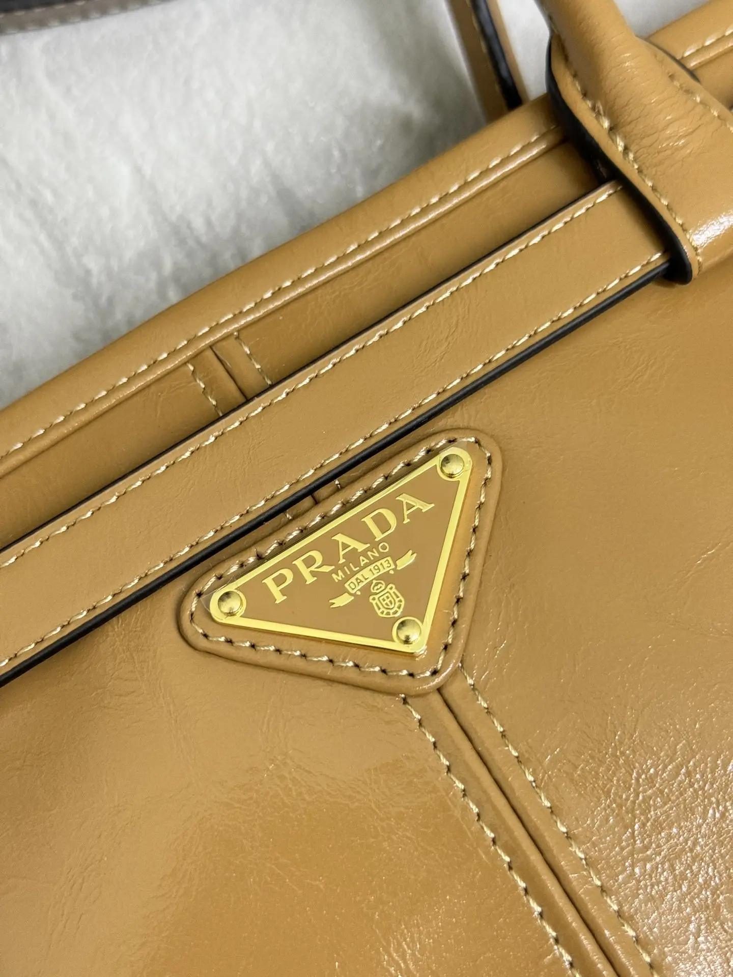 Soft Lux Leather Top-Handle Tote Bag D114016342 — view 7