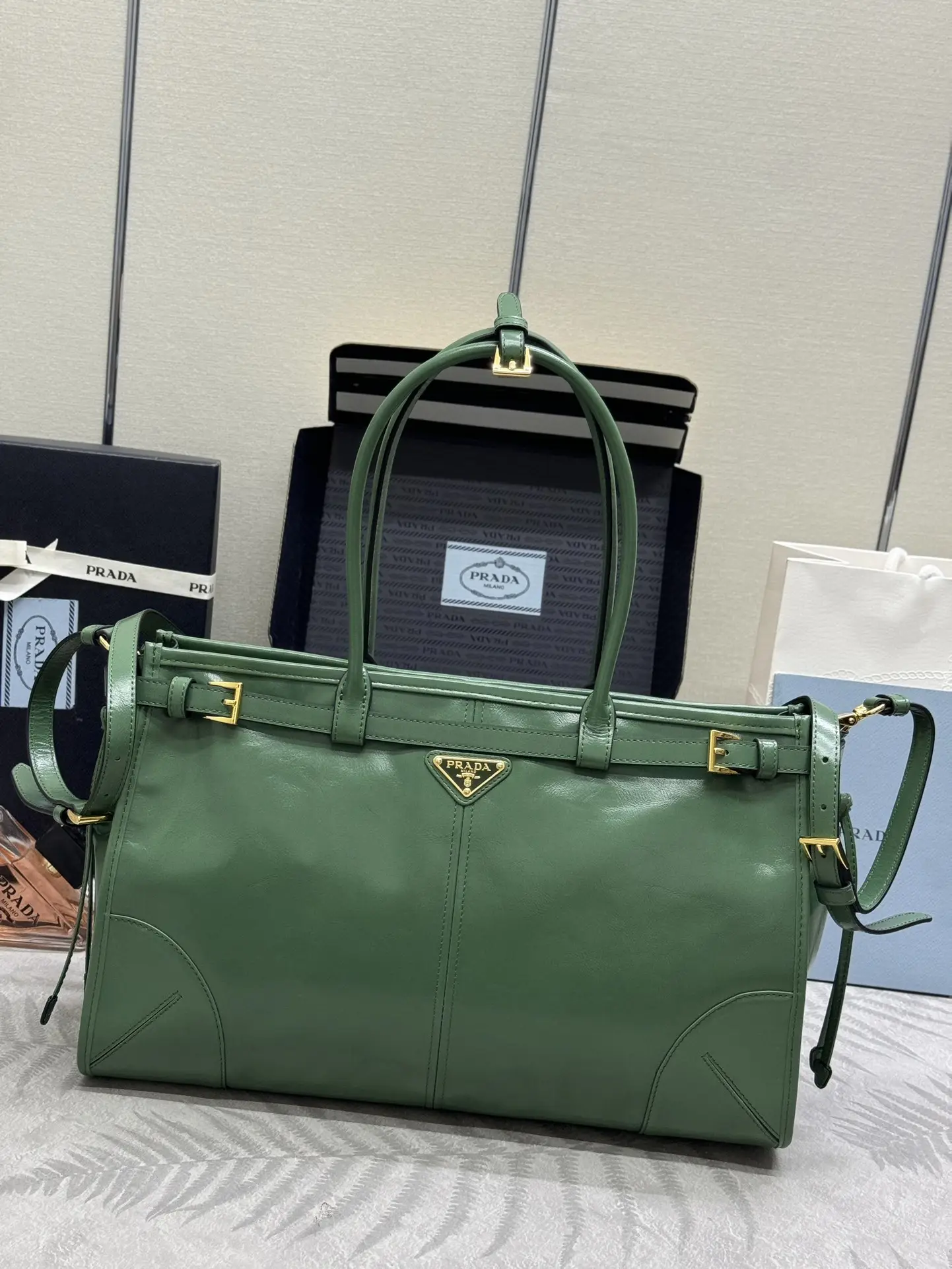 Prada Large Soft Lux Leather Tote Bag D114016503