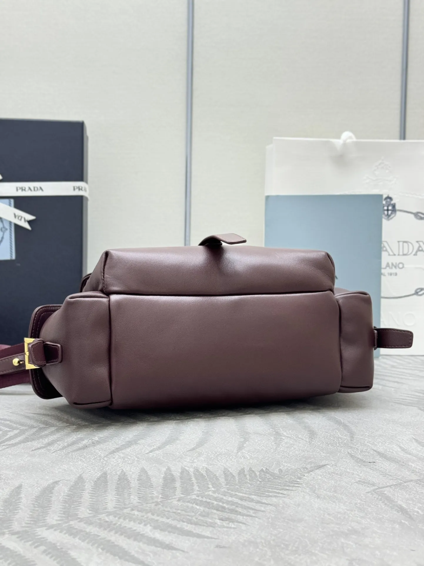 Lambskin Messenger Bag in Burgundy D98016364 — view 5