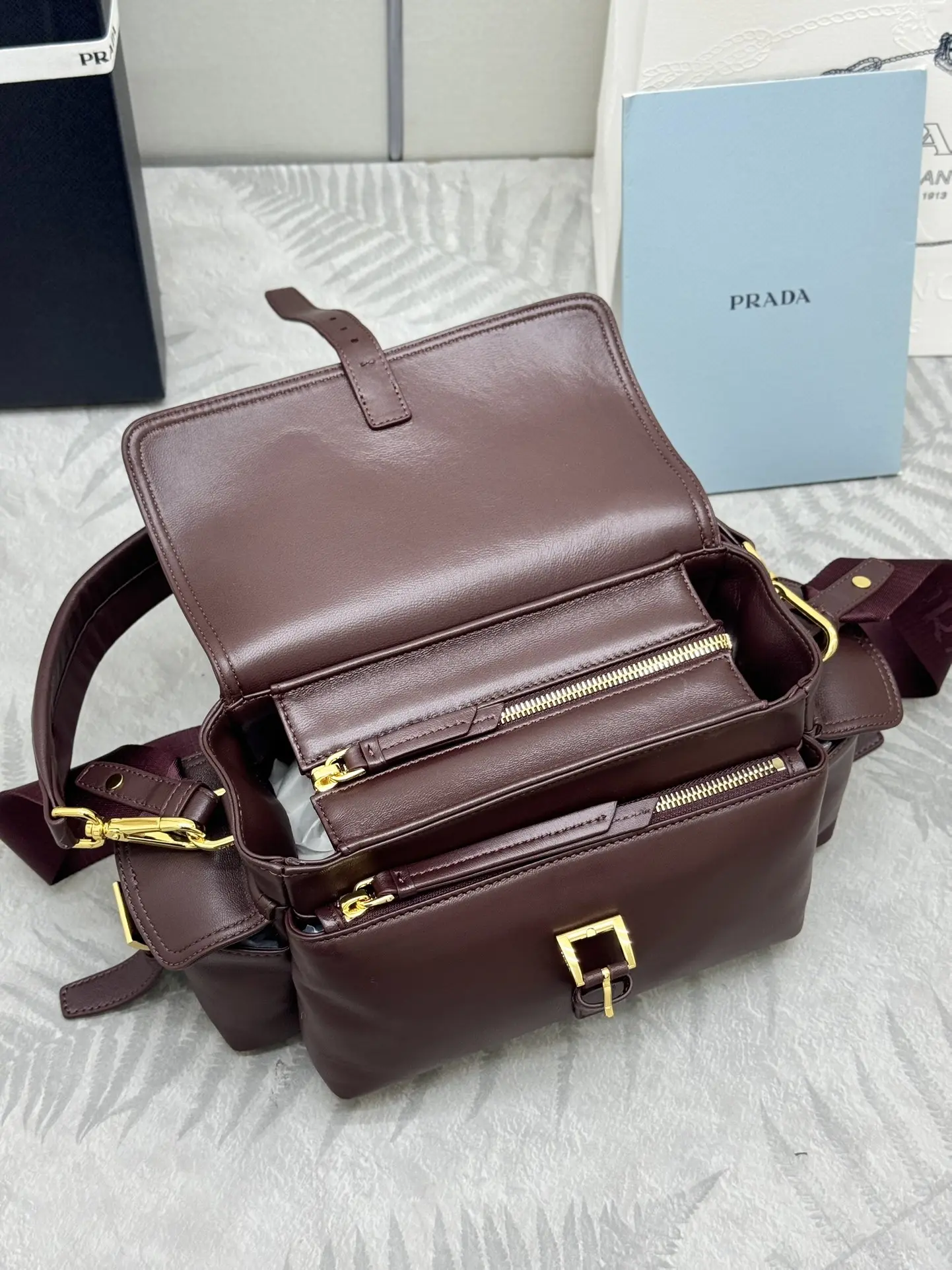 Lambskin Messenger Bag in Burgundy D98016364 — view 6