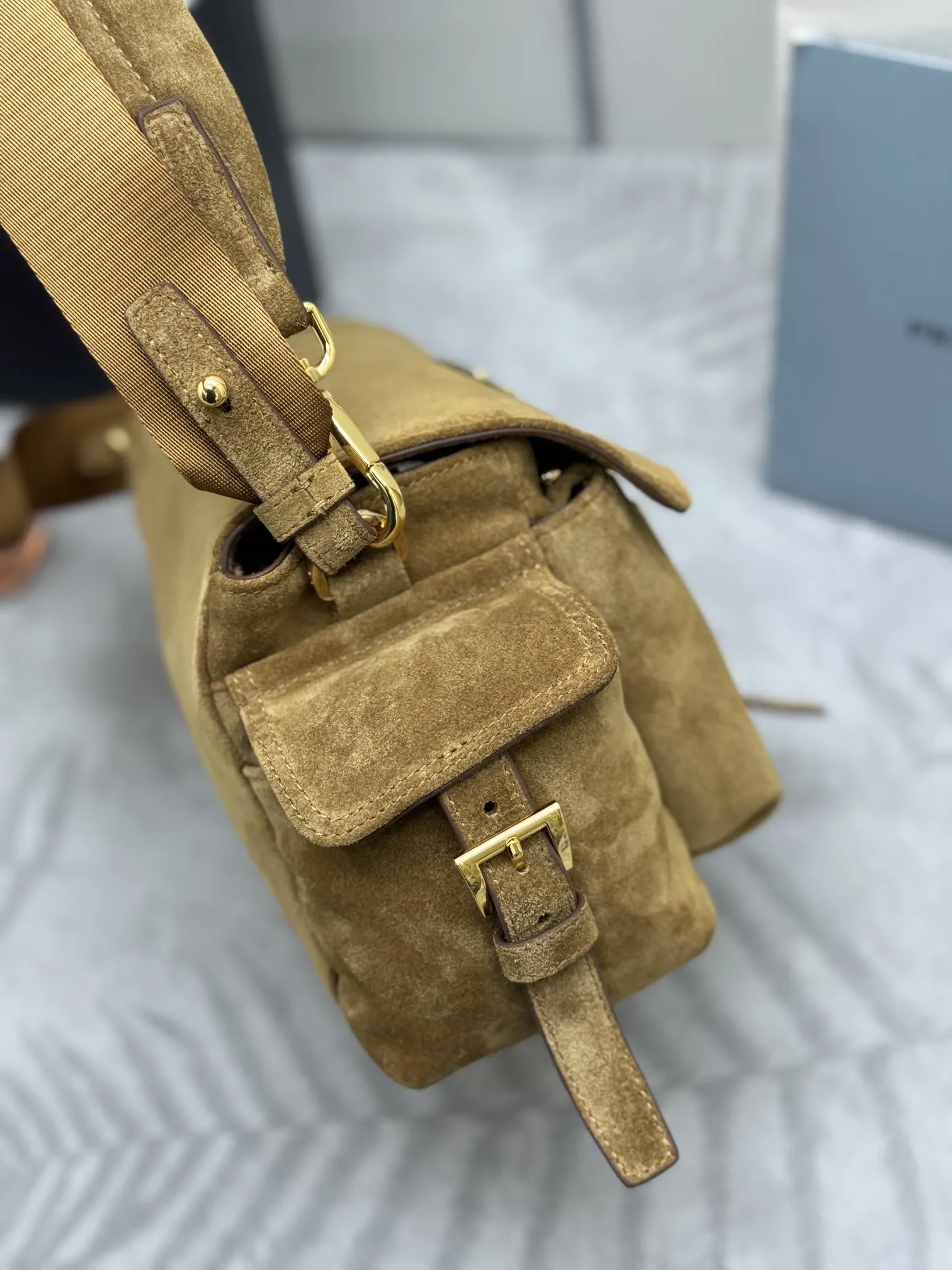 Suede Messenger Bag with Detachable Straps D98016368 — view 5