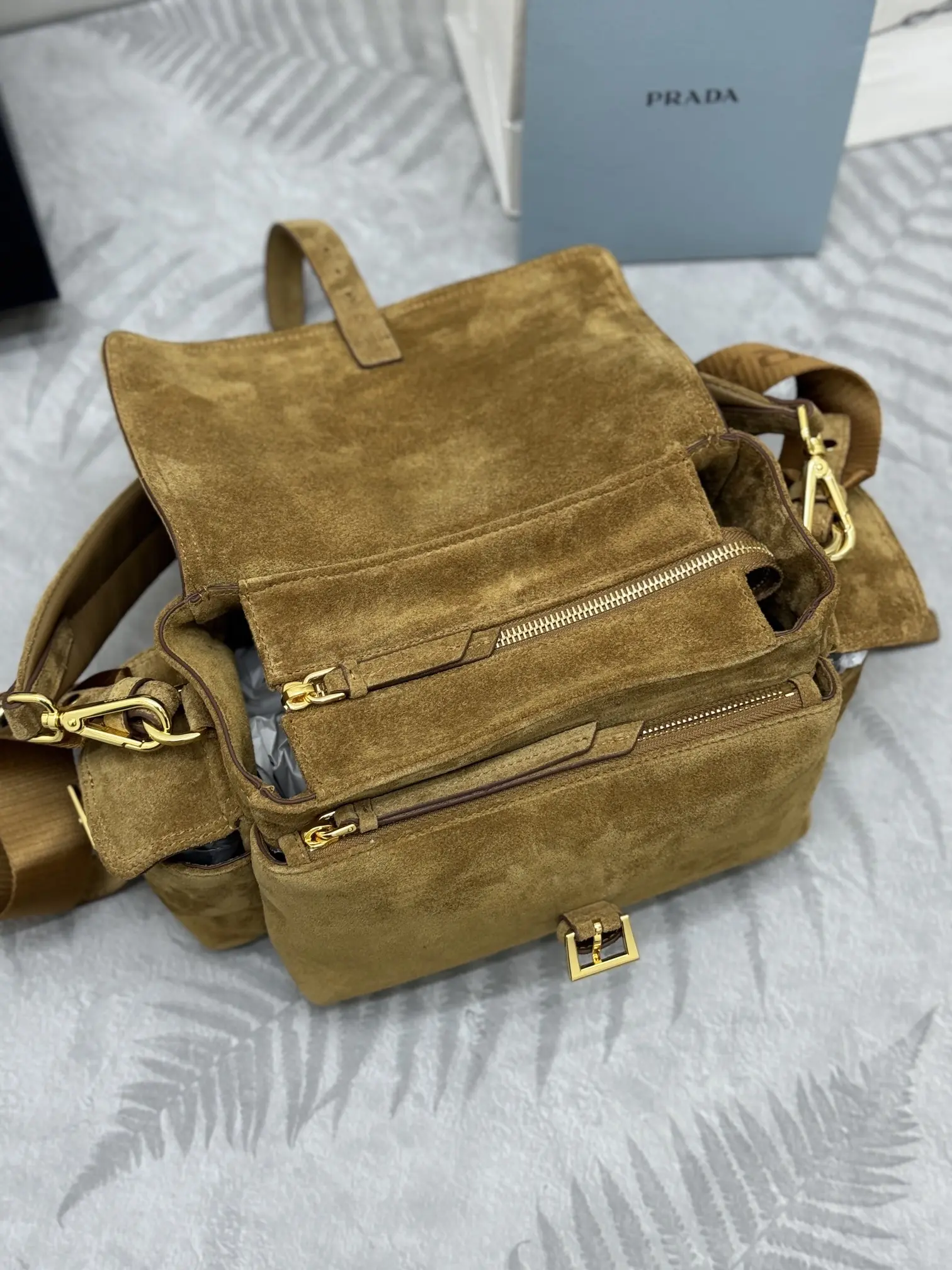 Suede Messenger Bag with Detachable Straps D98016368 — view 7