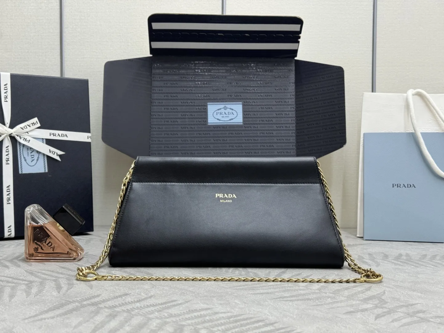 Prada Enchaîné Chain-Strap Shoulder Bag D93016369