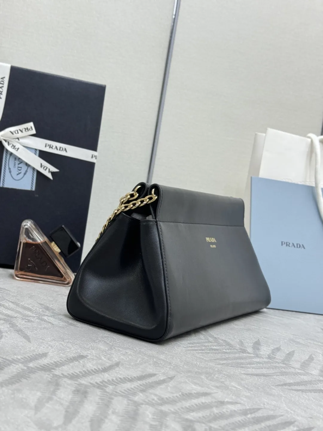 Prada Enchaîné Chain-Strap Shoulder Bag D93016369 — view 4