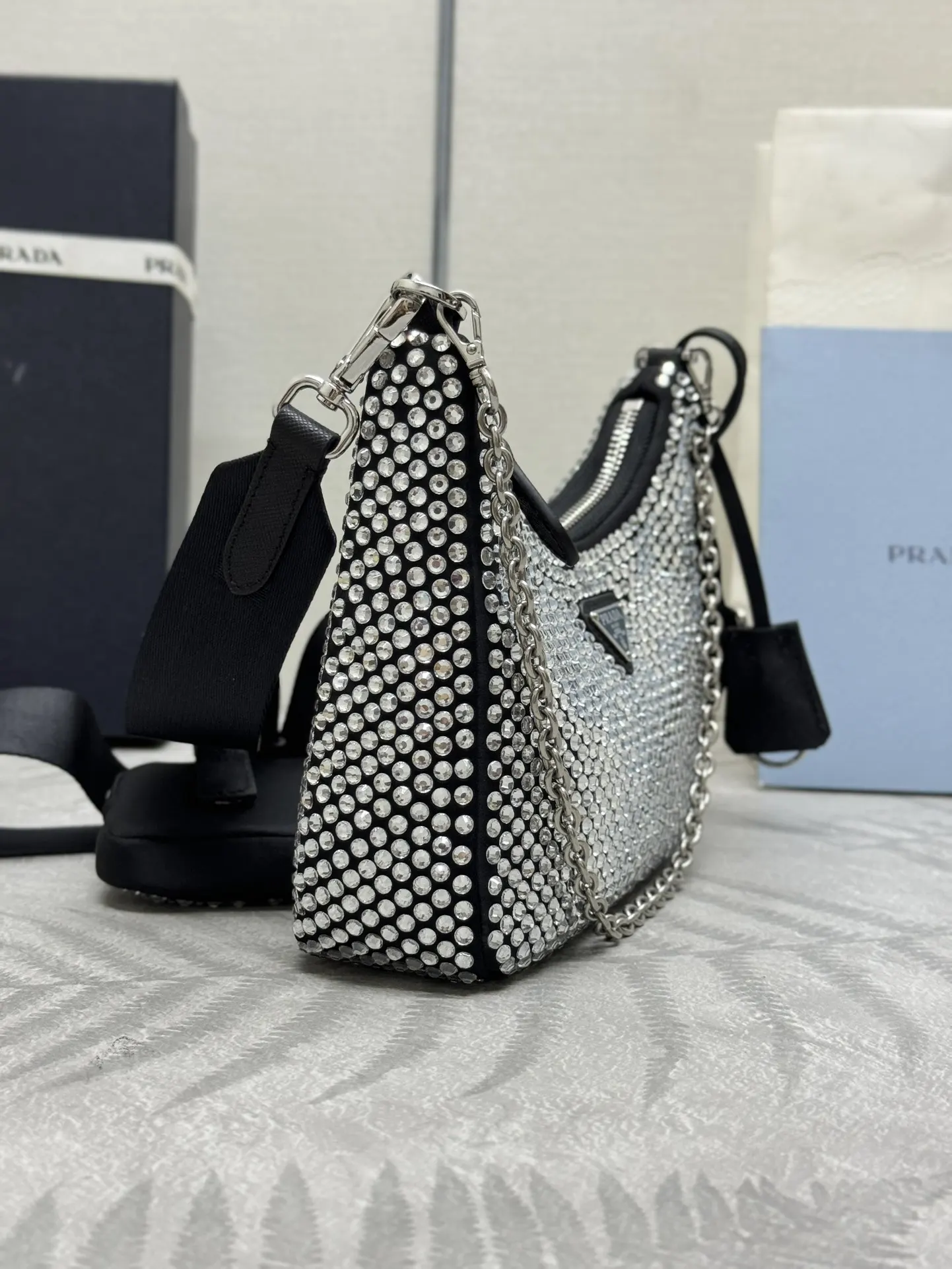 Re-Edition 2005 Crystal-Embellished Shoulder Bag D83016371 — view 4