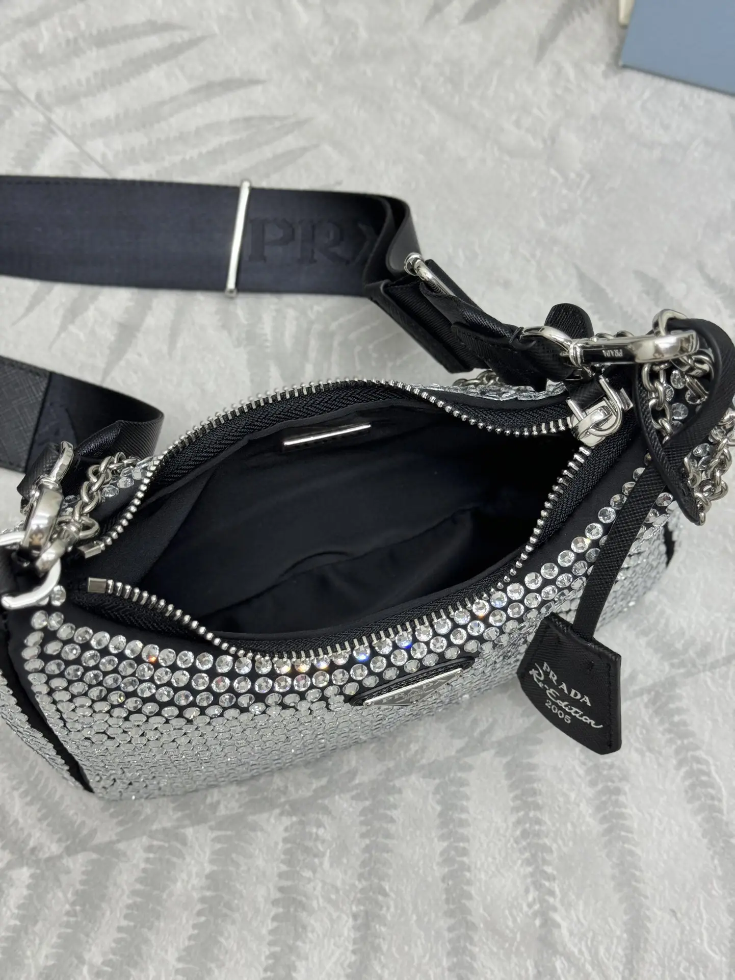 Re-Edition 2005 Crystal-Embellished Shoulder Bag D83016371 — view 8