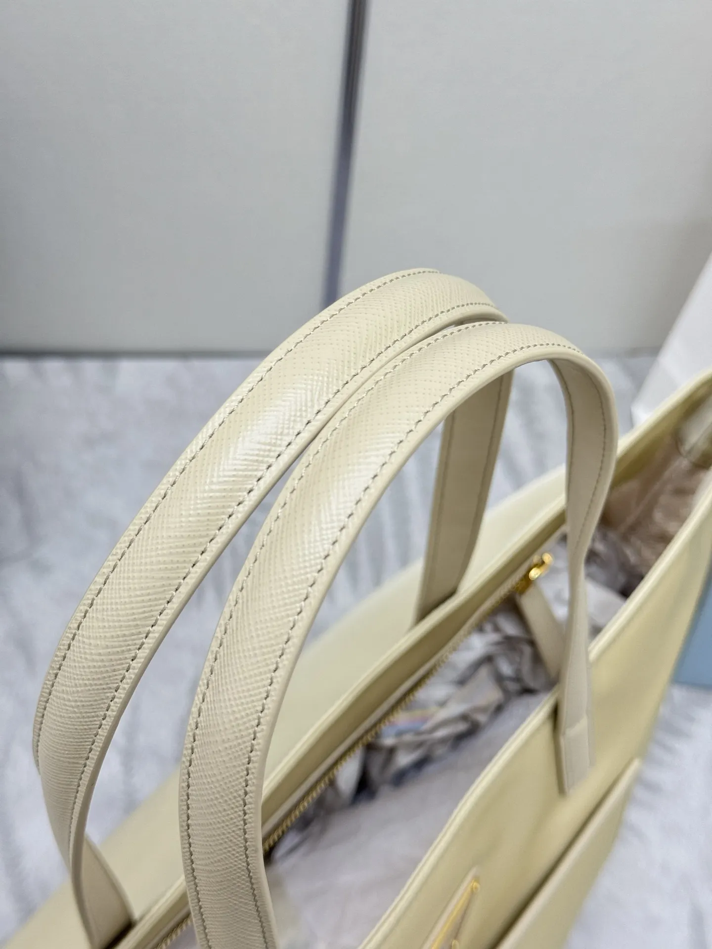 Nylon Tote Bag with Front Pocket D66016372 — view 4