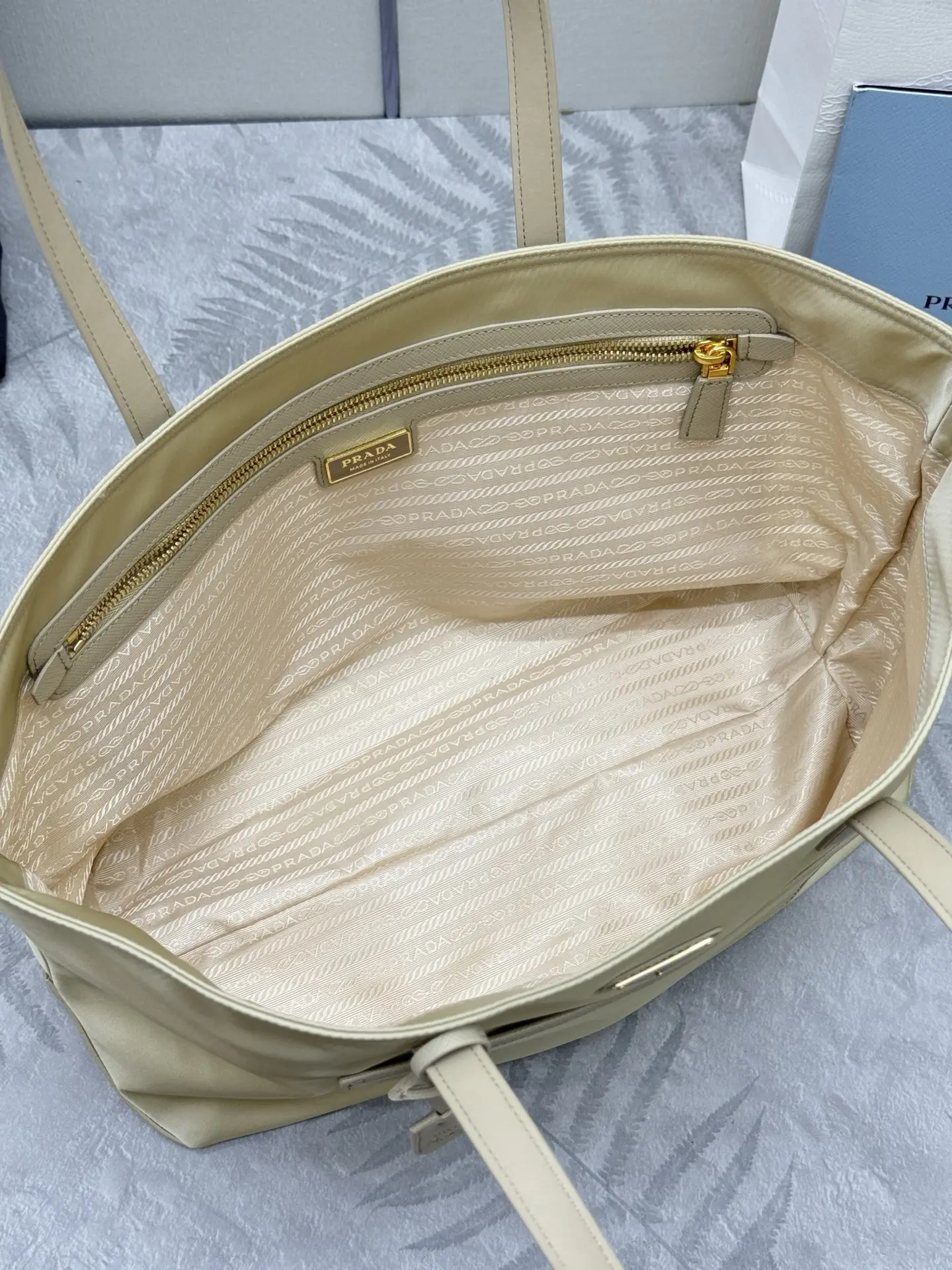 Nylon Tote Bag with Front Pocket D66016372 — view 8