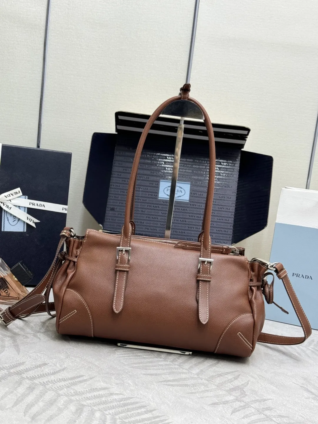 Vintage Leather Top-Handle Bag D105016506 — view 2
