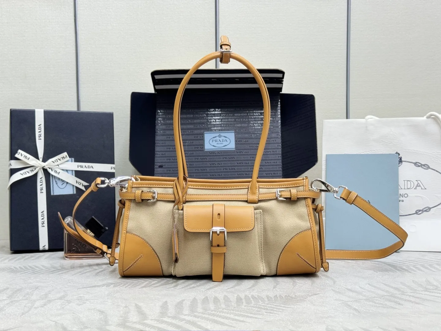 Bonnie Canvas and Leather Shoulder Bag D103016375