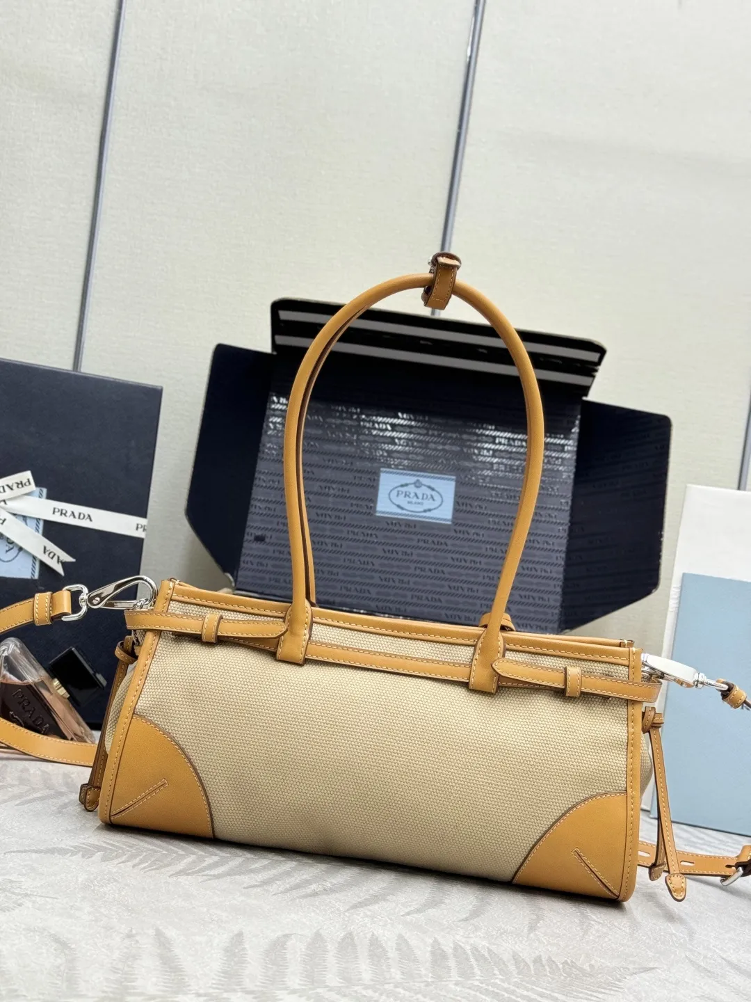 Bonnie Canvas and Leather Shoulder Bag D103016375 — view 2
