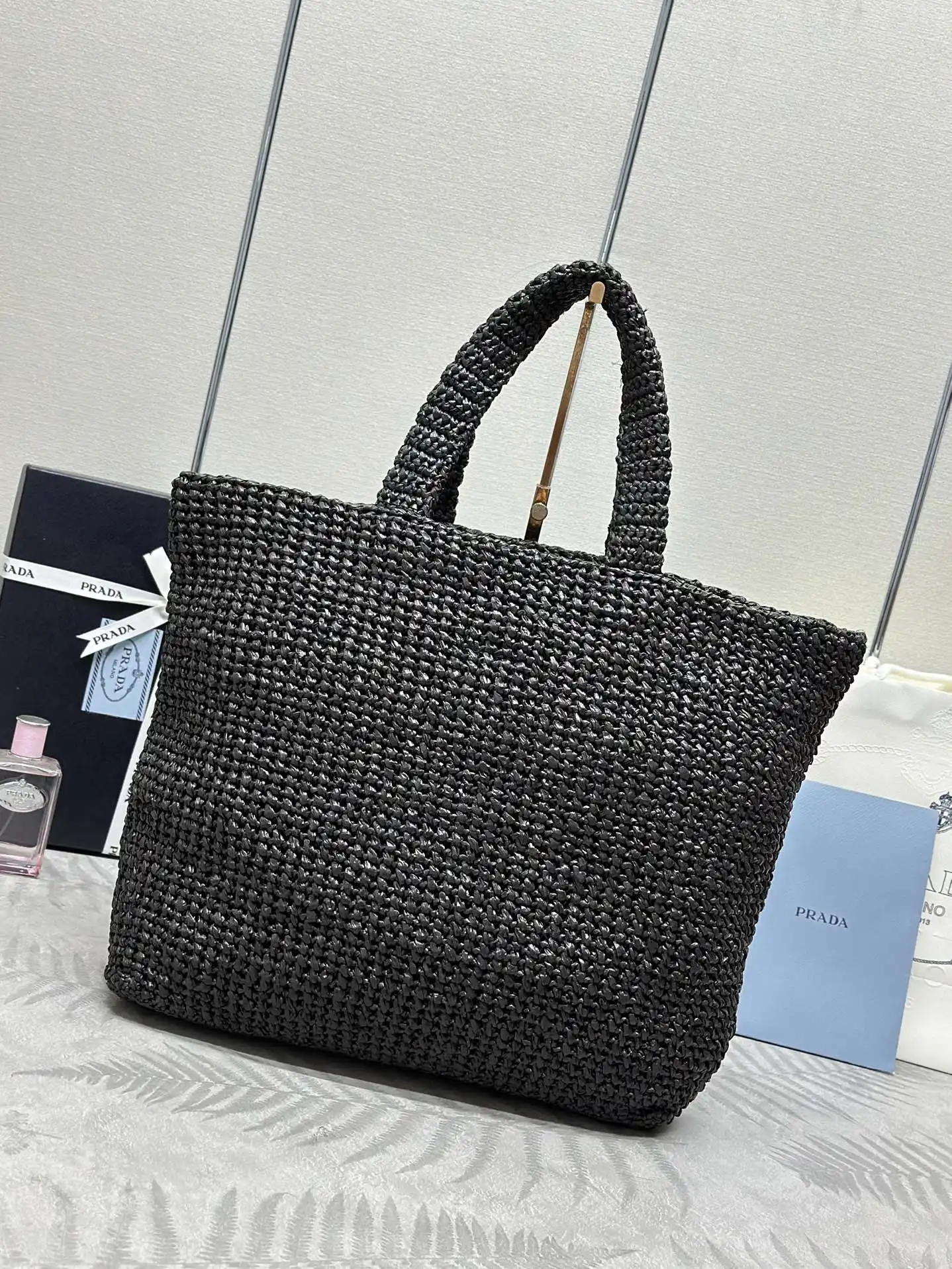 Prada Raffia Large Tote Bag D105016391 — view 2