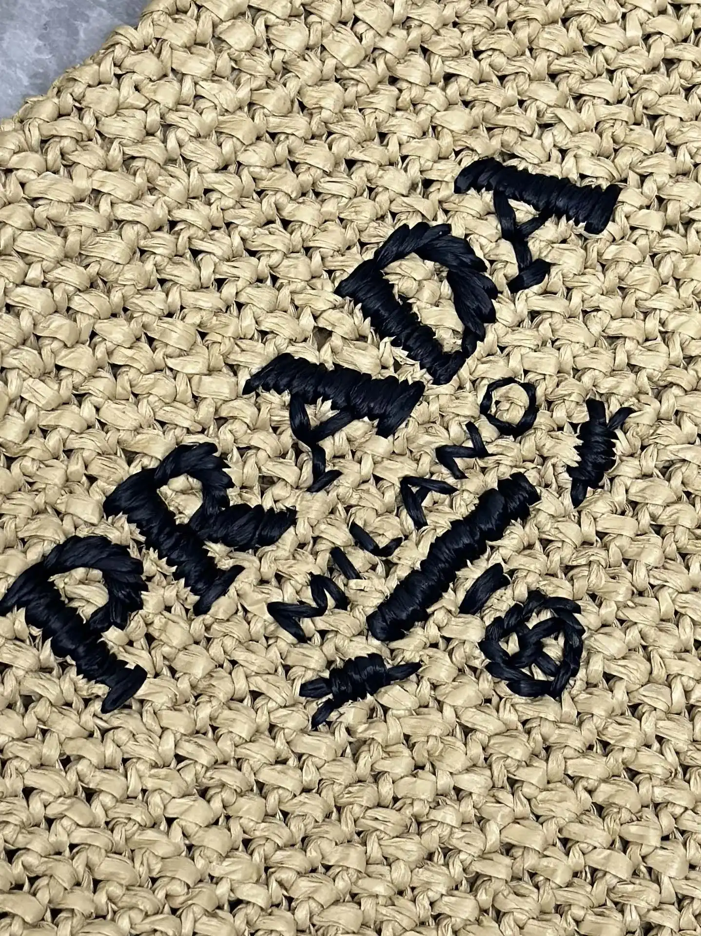 Small Raffia Tote Bag D78016392 — view 5