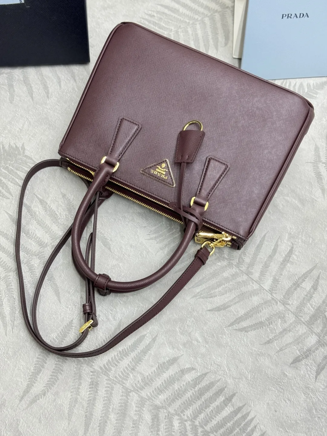 Saffiano Leather Galleria Medium Bag D98016393 — view 5