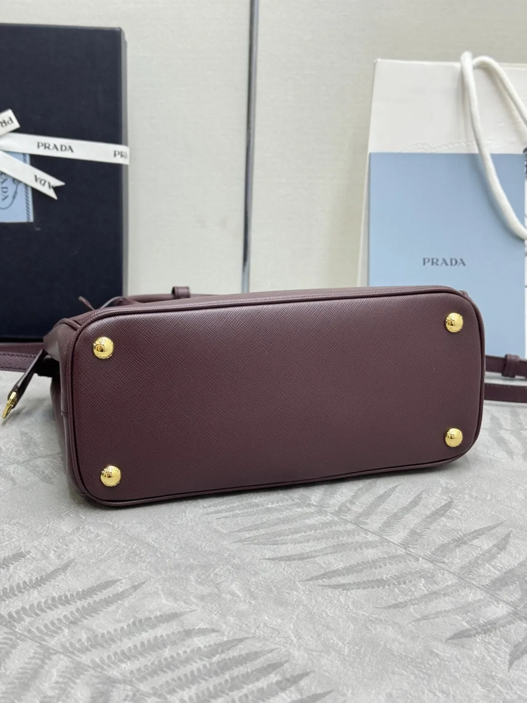 Saffiano Leather Galleria Medium Bag D98016393 — view 6