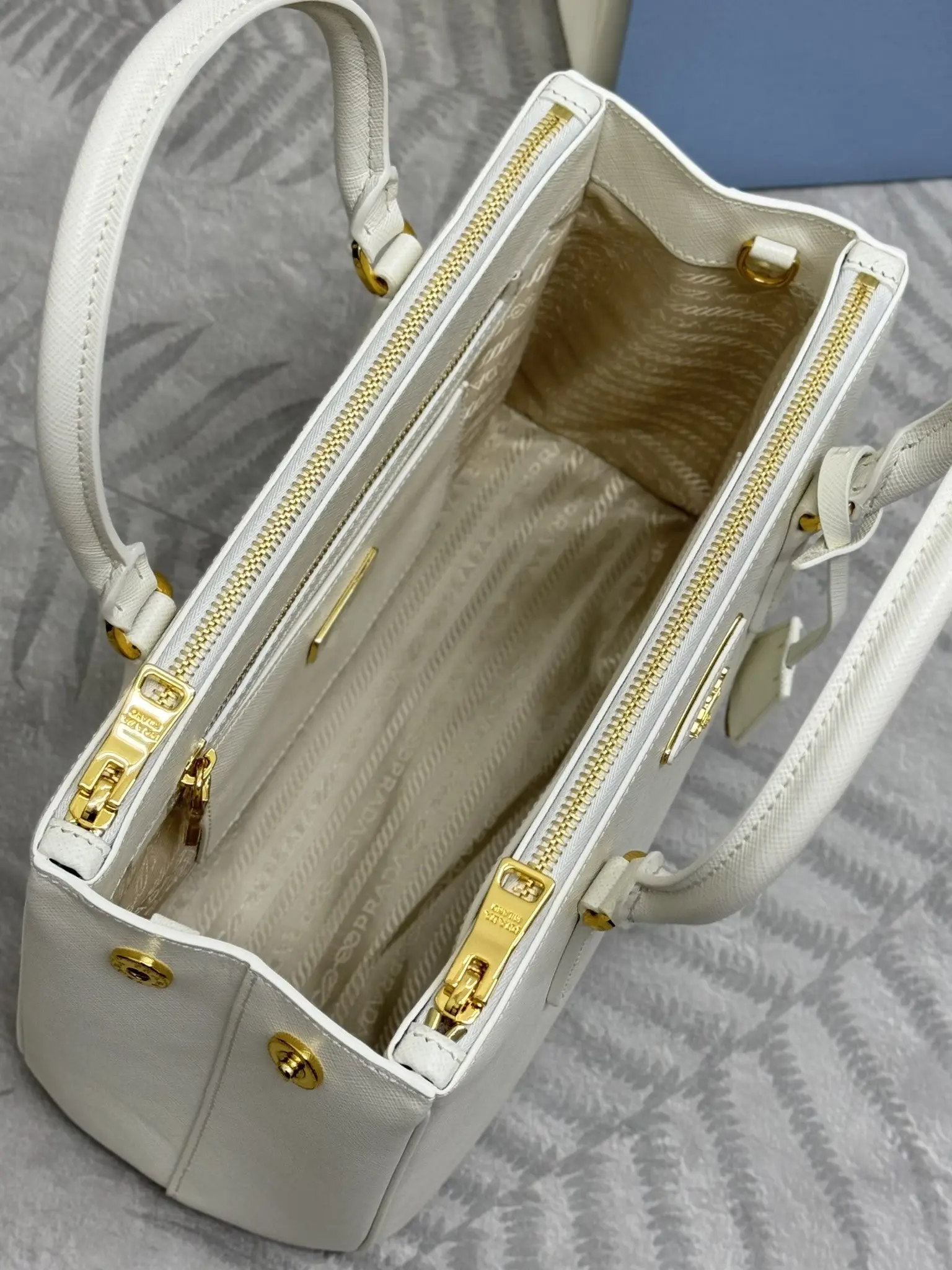 Saffiano Leather Double Handle Shoulder Bag D98016395 — view 8