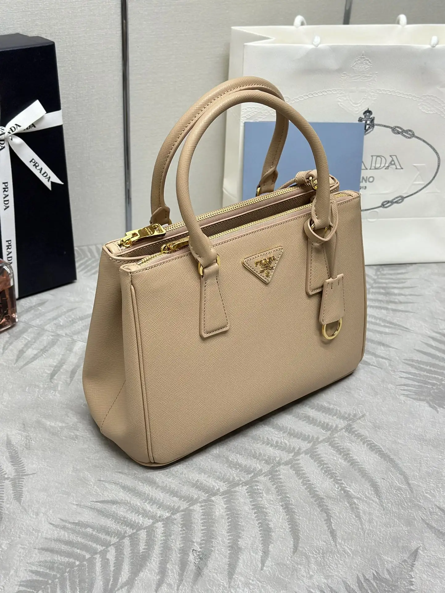 Saffiano Leather Double Handle Shoulder Bag D98016396 — view 3