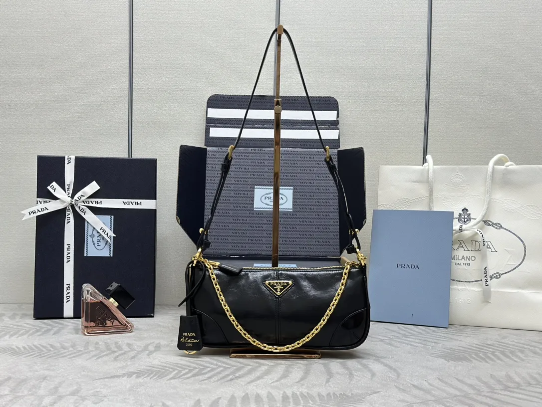Prada 1BC221 Oiled Leather Shoulder Bag D88016400