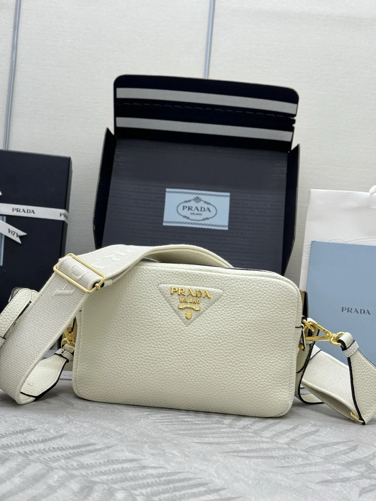 Prada 1BH082 Double-Layer Deer-Grain Leather Bag D100016409