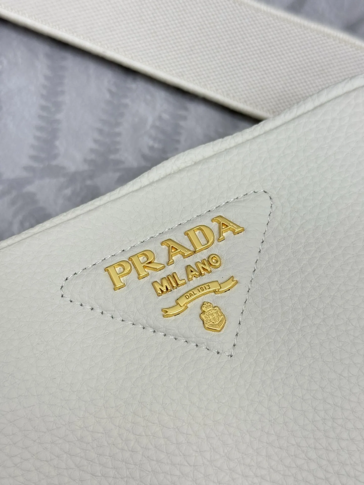 Prada 1BH082 Double-Layer Deer-Grain Leather Bag D100016409 — view 6