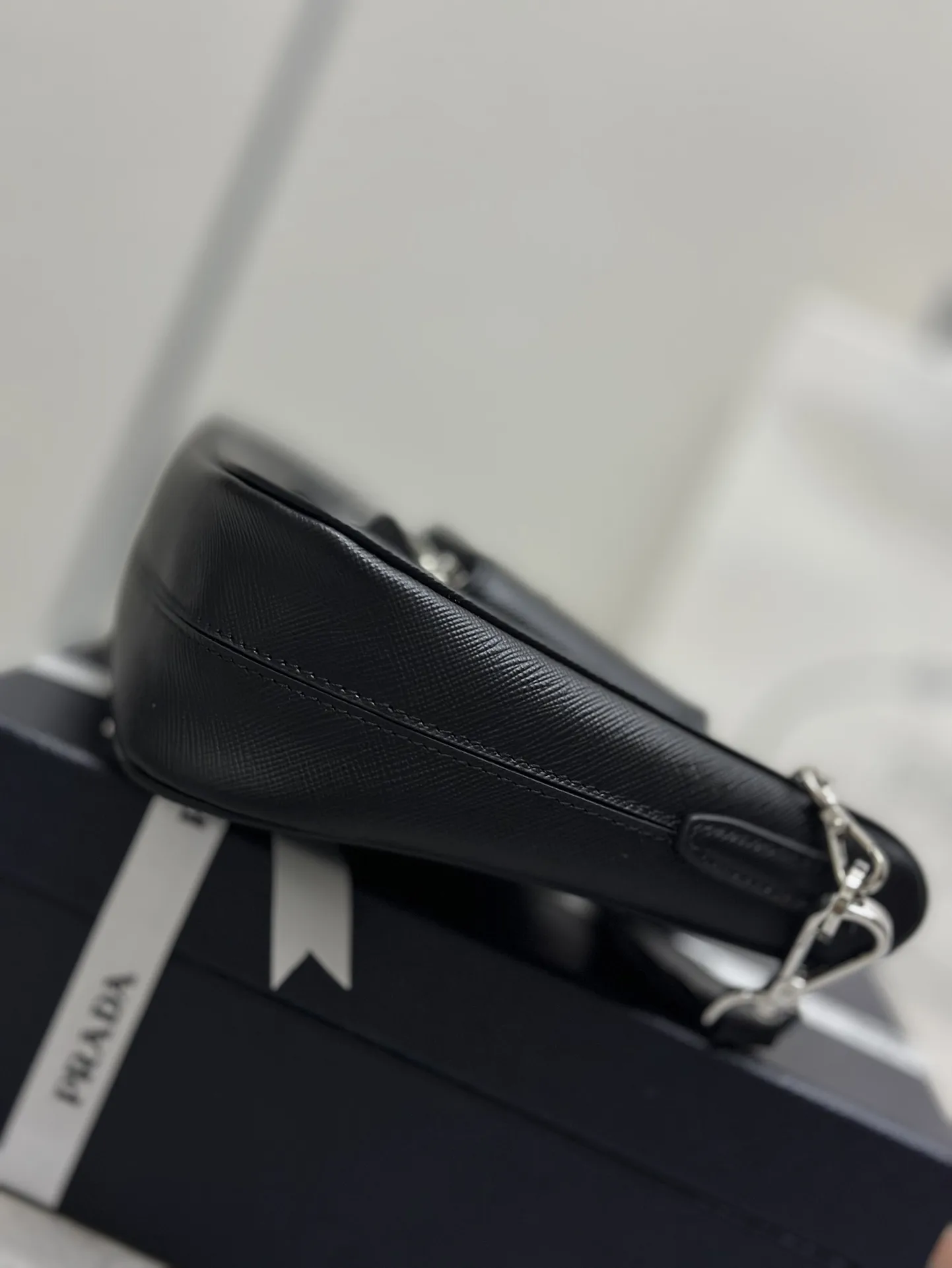 Prada Re-Edition 2005 Saffiano Leather Hobo Bag D86016412 — view 6
