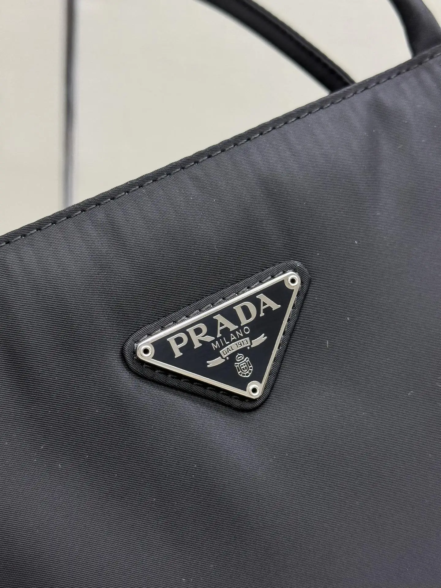 Nylon Triangle Logo Large Tote Bag D60016413 — view 7