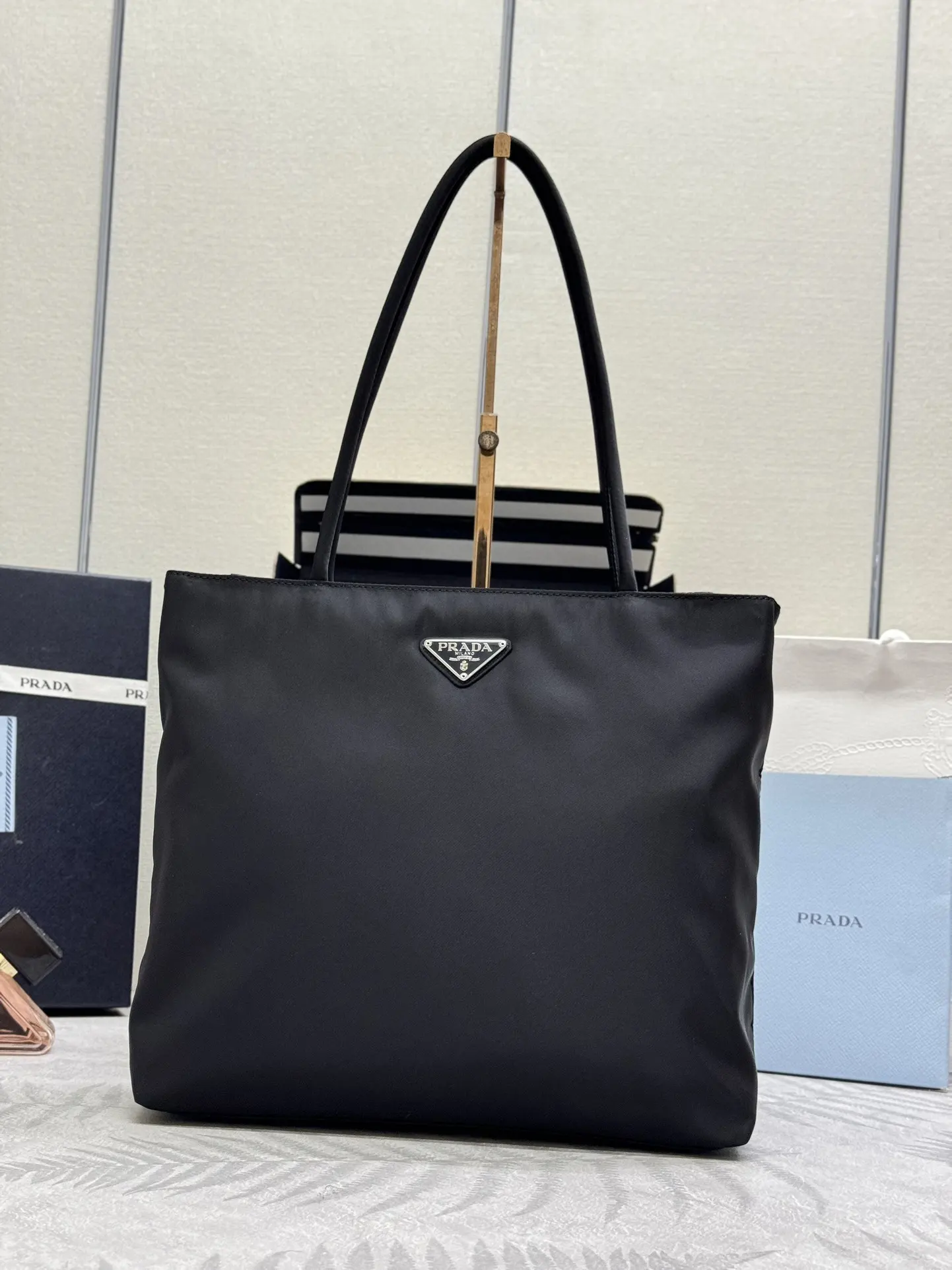 Nylon Triangle Logo Tote Bag D58016509