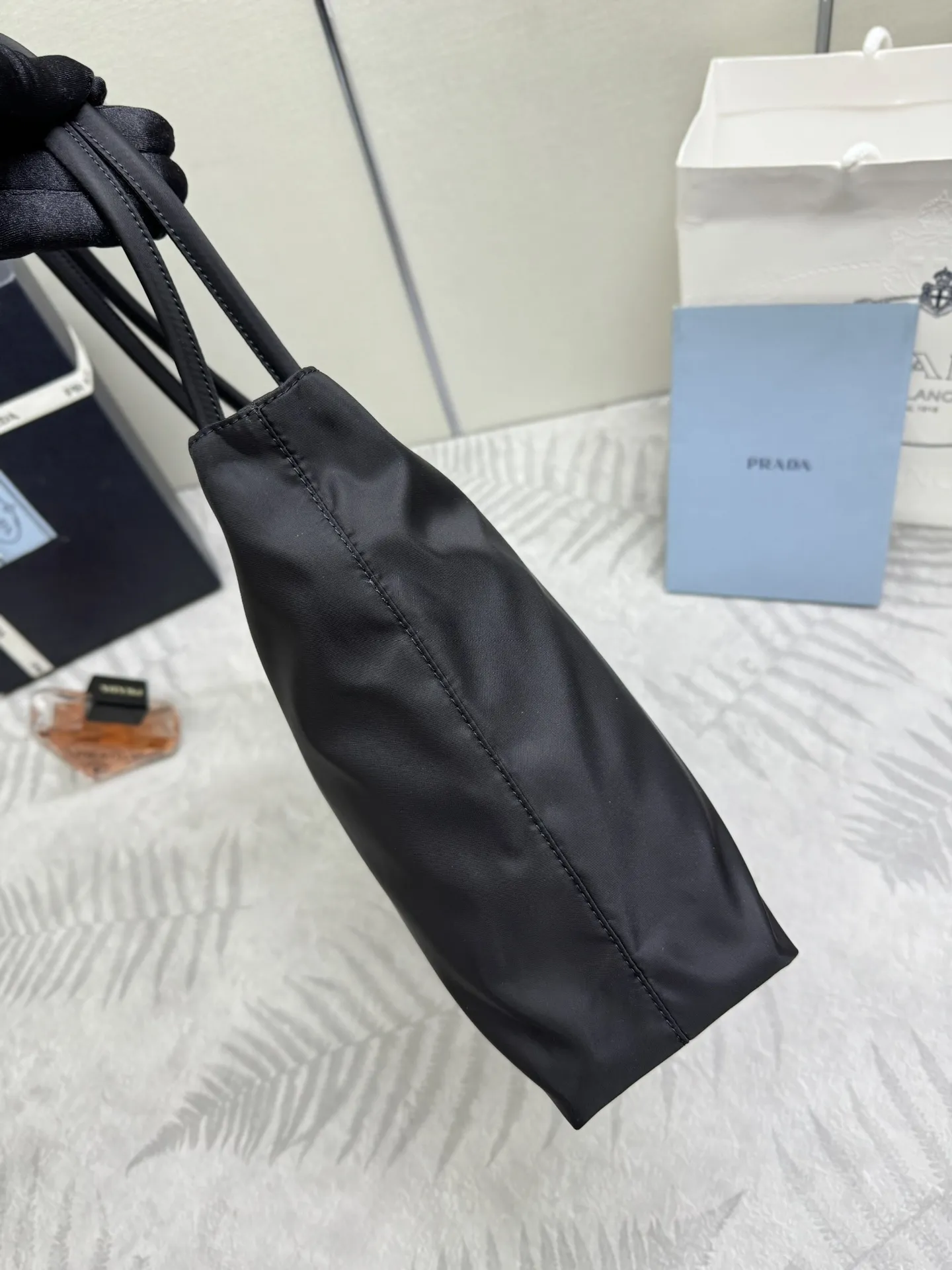 Nylon Triangle Logo Tote Bag D58016509 — view 5
