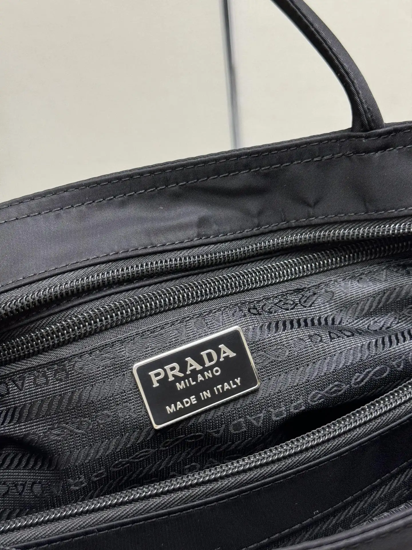 Nylon Triangle Logo Tote Bag D58016509 — view 9