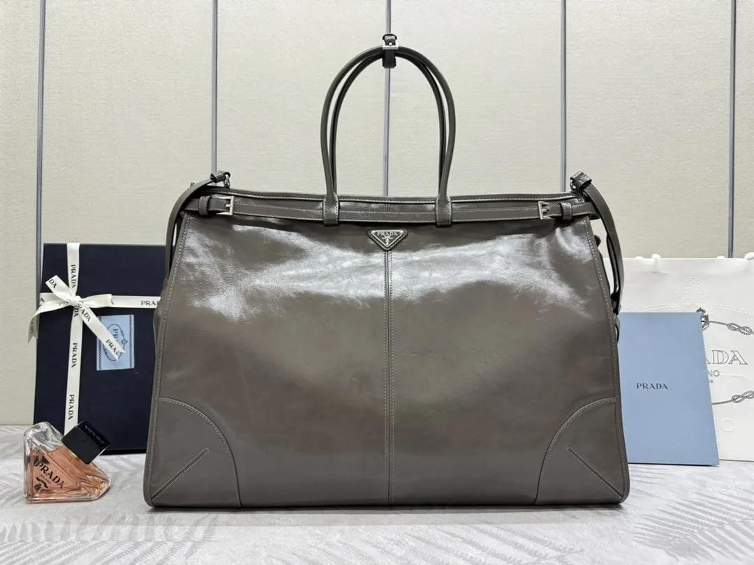 Prada Lux Soft Oiled Leather Tote Bag D135016422