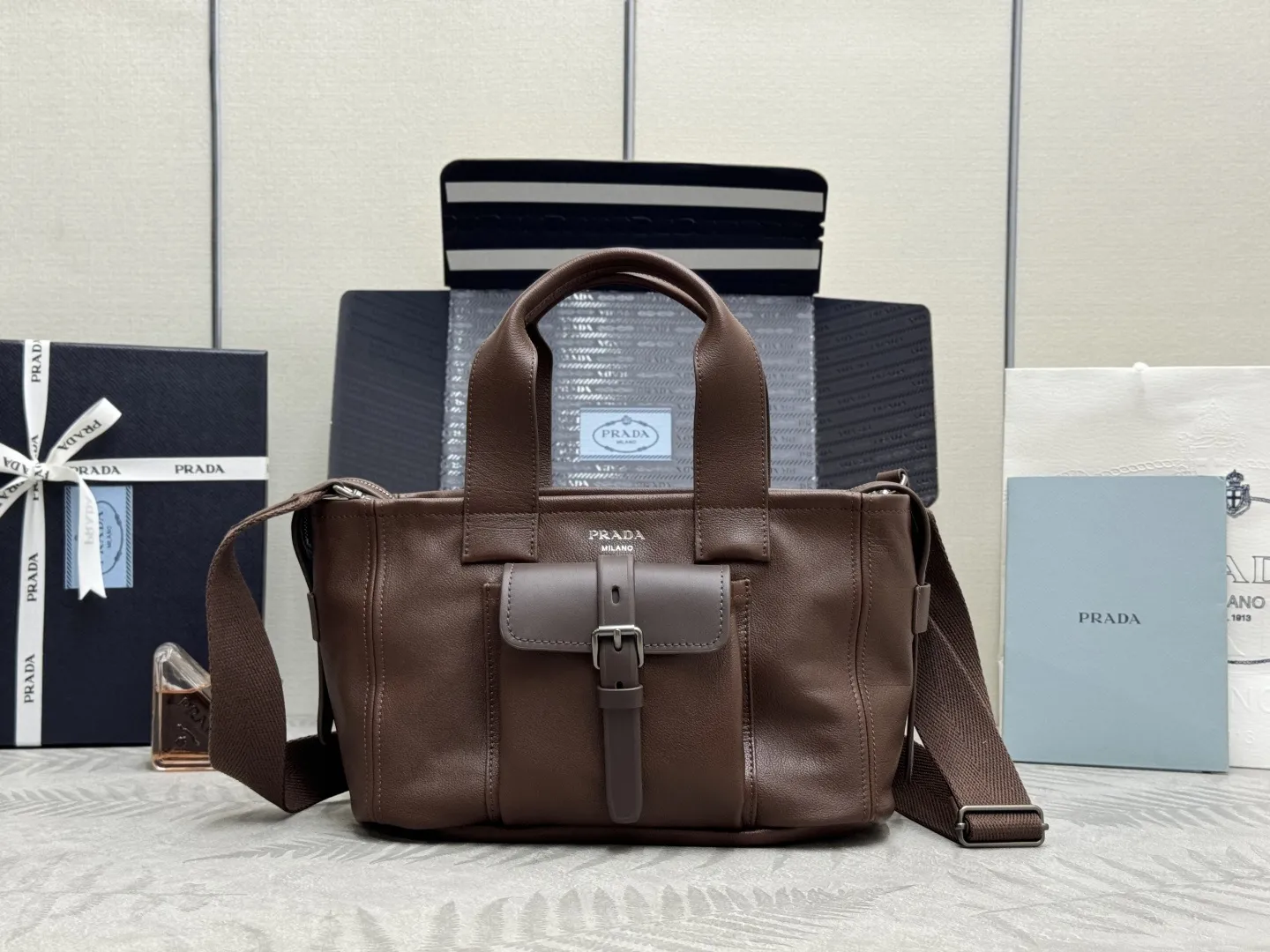Prada Route Leather Tote Bag D108016436