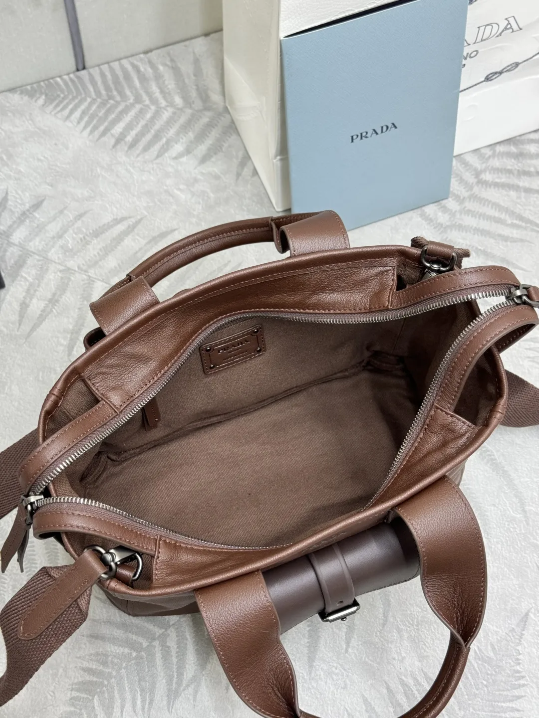 Prada Route Leather Tote Bag D108016436 — view 8