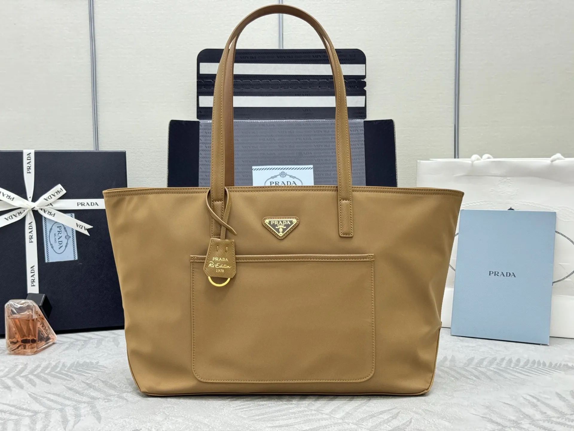 Prada Re-Edition Nylon Tote Bag D66016448